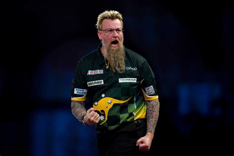 PDC World Championship: Simon Whitlock makes progress after ‘real