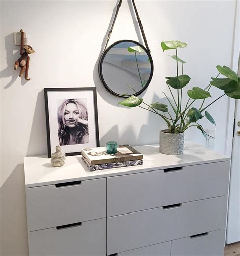 In diesem hellen flur kann man sich nur wohlfühlen. Ikea 'Nordli' drawers @jannicas_detaljer | Kommode flur, Dekor