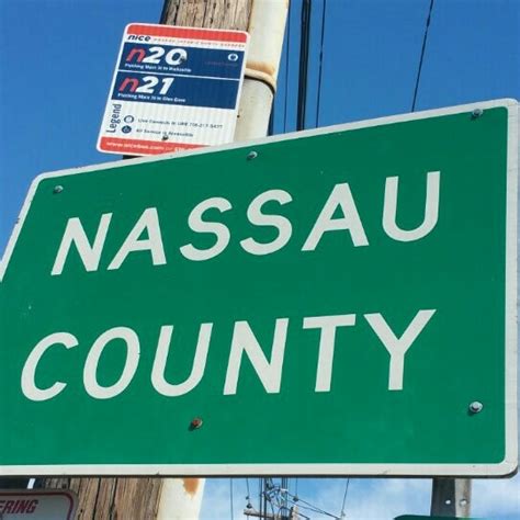 New York City Nassau County Border Glen Oaks 0 Tips