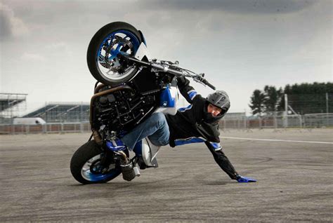 How To Become A Stunt Rider With Bikesure Motorbike Stunt Riders