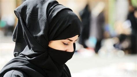 Hijab Niqab Dan Burqa Apa Sih Perbedaannya