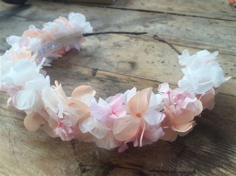 Brianna flores is on facebook. Hortensias preservadas | Coronas de flores, Coronas ...