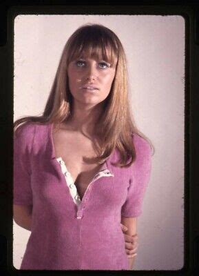 Susan George Sultry Sexy Busty 1960 S Glamour Pin Up Photo 35mm