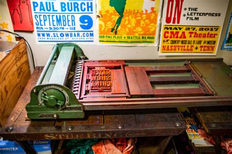 Behind The Scenes In Nashville Hatch Show Print Wander The Map