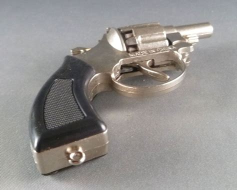 Toy Metal Cap Gun Police Firecracker Pistol Chromed 8 Shots