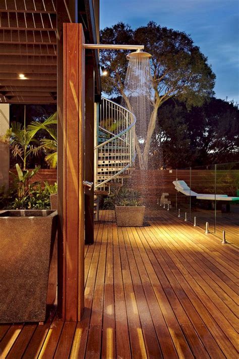 15 Fascinating Outdoor Shower Design Ideas For Bathing