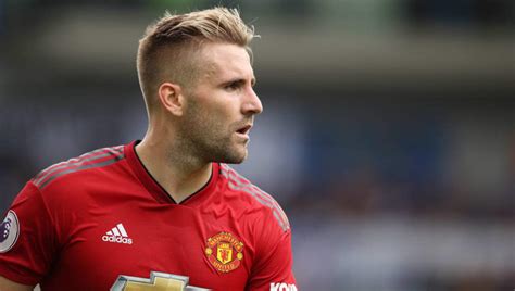 Luke paul hoare shaw popularly known as luke shaw is an english footballer who plays professional football for premier league club manchester united and the english national team as left back. Luke Shaw: Man United star was 'really close' to leg amputation - Sports Illustrated