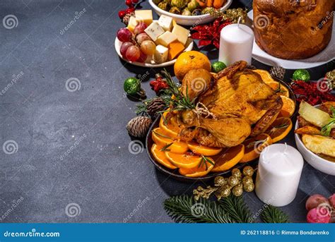 Natal Ou Comida Para Jantar De Ano Novo Foto De Stock Imagem De Lugar