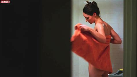 Naked Samantha Robinson In Three Worlds