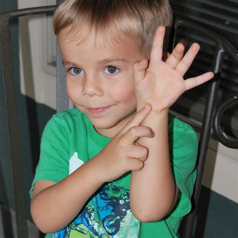 Wiggle Your Five Fingerscandle Sign Language For Kids Sign