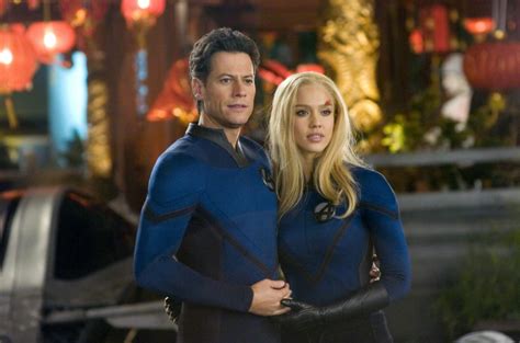 Reed Richards And Sue Storm In Fantastic Four Rise Of The Silver Surfer