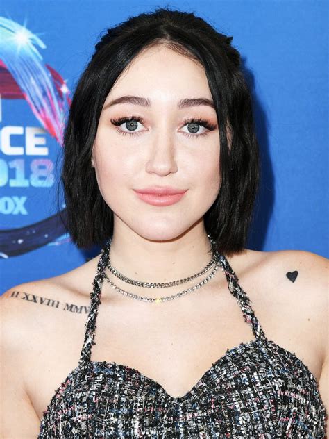 how old is noah cyrus