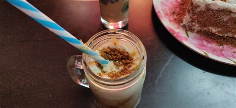 I used reese's pieces and reese's mini's to top mine. Butterscotch Milkshake Recipe | How to make Butterscotch ...