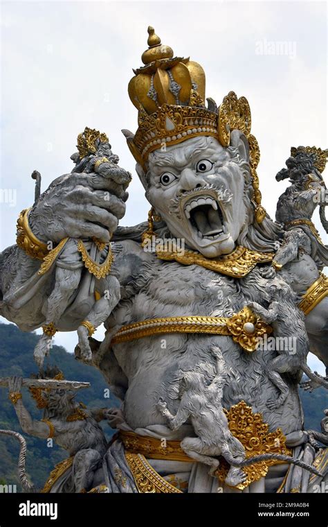 Statue Of Kumbakarna Laga Patung Kumbakarna Laga Bali Botanic Garden
