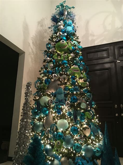 10 Blue Christmas Tree Decorated Decoomo