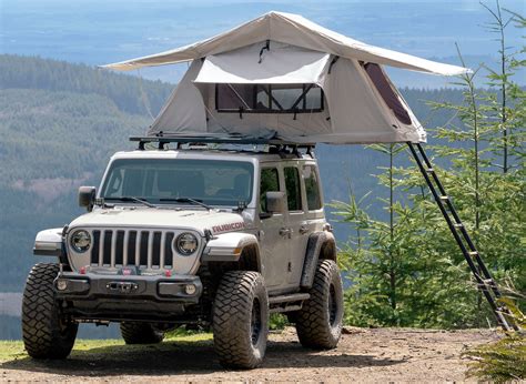 Overland Vehicle Systems Nomadic Extended Roof Top Tent Quadratec