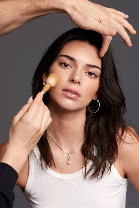 Kendall Jenner Mujer Modelo Maquillaje Morena Pelo Largo Cabello