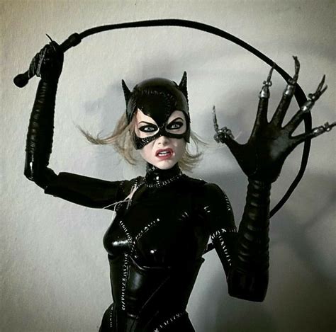 Pin By Danielle Oshaughnessy On Catwoman Catwoman Cosplay Catwoman
