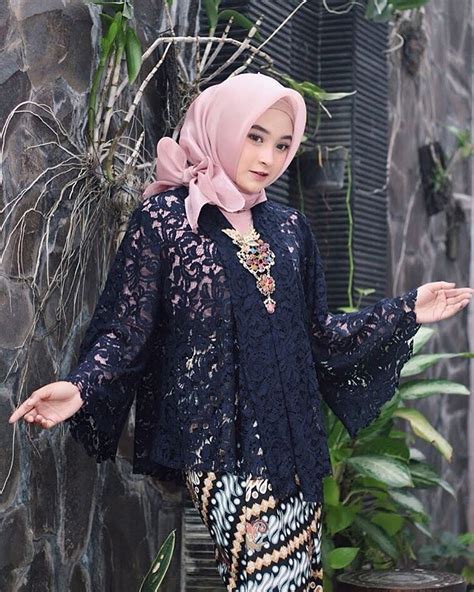 Meski usianya sudah kepala empat, jamie chua jadi janda cantik yang banyak diincar netizen. Janda Muslimah Jakarta Cari Calon Suami | Wanita, Jilbab ...