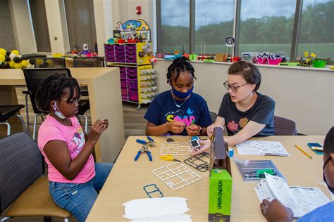 21 Century Community Learning Centers Discovery Center