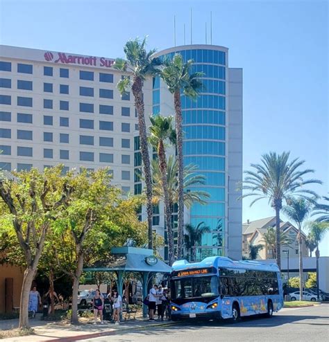 Complete Guide To Hotels With Disneyland Shuttle 2024 California