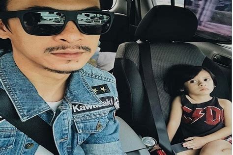 Selain itu, nama juga menjadi harapan bagi masa depan yang cerah anak anda. Nama anak lelaki - 10 nama anak artis dengan makna yang ...