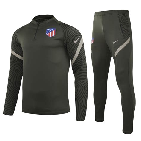 Atletico madrid coach diego simeone has extended his contract until 2024, the la liga champions atletico madrid striker joao felix underwent right ankle surgery in porto on friday, his club said in a. Buzo Entrenamiento Atlético Madrid 2020-2021 Verde Militar ...