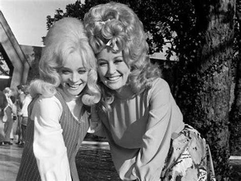 Kenny Rogers To Reunite With Dolly Parton For Farewell Show In October