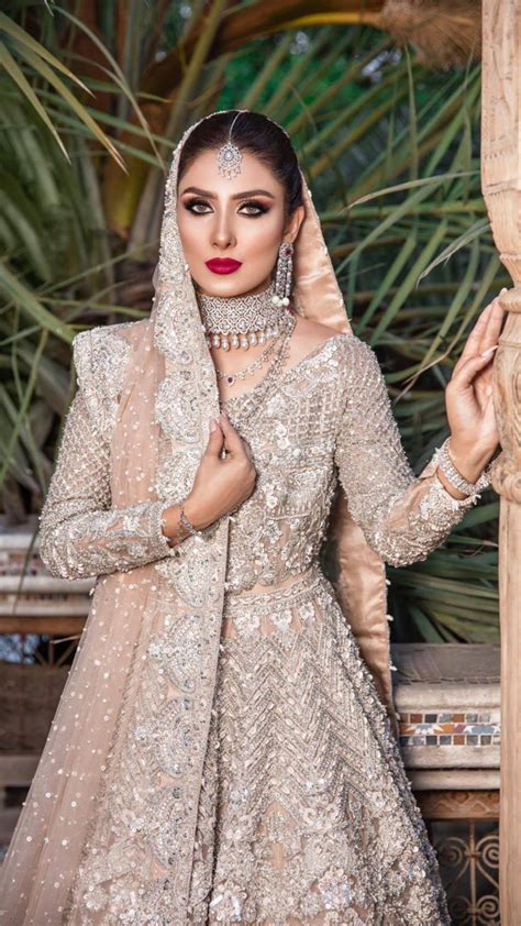 Ayeza Khan Looks Stunning In Latest Bridal Shoot Reviewitpk