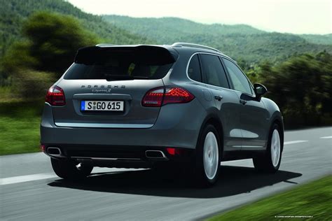 We may earn money from the links on this page. New Porsche Cayenne S Diesel Offers a 377HP 4.2-liter Twin ...
