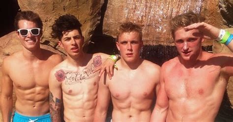 The Stars Come Out To Play Marcus Johns And Sam Pepper New Shirtless Twitter Pic