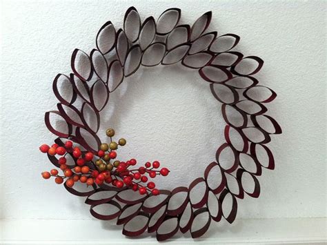 Diy Holiday Wreaths We Love Christmas Wreaths Diy Wreath Crafts