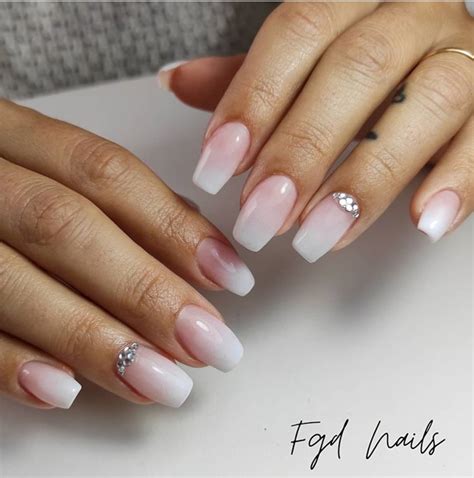 Stunning Wedding Nail Designs For The Chic Bride The Glossychic