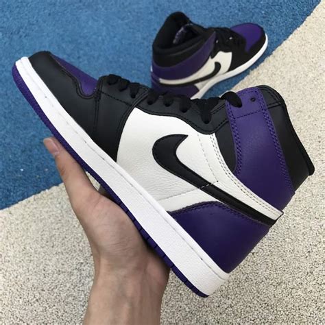 Baskets nike air jordan 1 retro high court purple white. Air Jordan 1 Retro High OG "Court Purple Sail Black" For ...