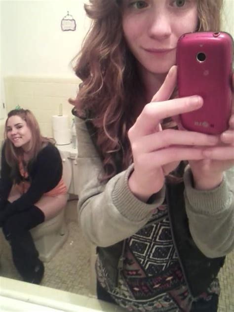 Hilarious Selfie Fails Will Be Your Todays Dose Of Fun Twblowmymind