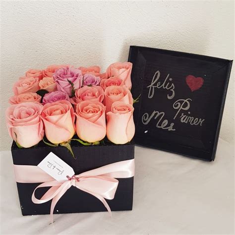 Caja De Regalo Con Rosas Con Mensaje Regalos Rosas Flores De Regalo