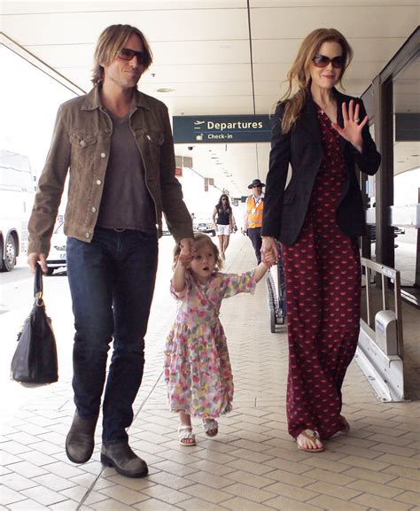 Fans have been quick to point out just how much both of nicole's daughters nicole and keith also share another daughter called faith margaret urban, seven, while nicole shares daughter isabella cruise, 25, and. Nicole Kidman, Keith Urban & Sunday Rose Depart Australia ...