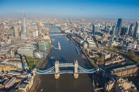 London's tourism bonanza after Brexit vote | London ...