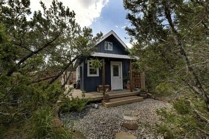 From palo duro canyon cabins to canyon lake cabins, texas hill country cabins stunning sunsets, clean cabins, incredible pool and hot tub, large pull through sites, clubhouse, boat ramp, easy deep water access. Cabins with Hot Tubs in Texas | Romantic Cabins Hot Tub