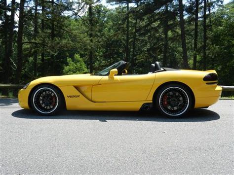 Buy Used 2005 Dodge Viper Race Yellow Convertible Only 9500 Miles In