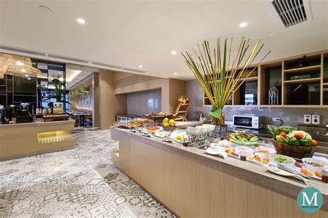 Breakfast Buffet At Holiday Inn Cebu City