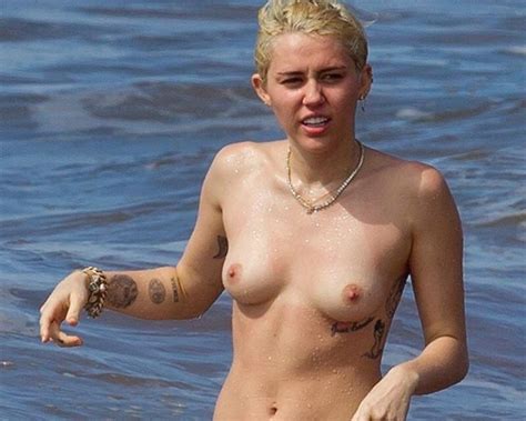 Miley Cyrus American Singer Nude Photos Leaked Shesfreaky