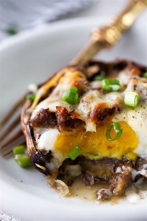 Farm fresh eggs portobello mushroom caps slices of prosciutto black pepper fresh parsley or thyme a little olive oil. Breakfast Portobellos - Easy Peasy Meals | Recipe ...