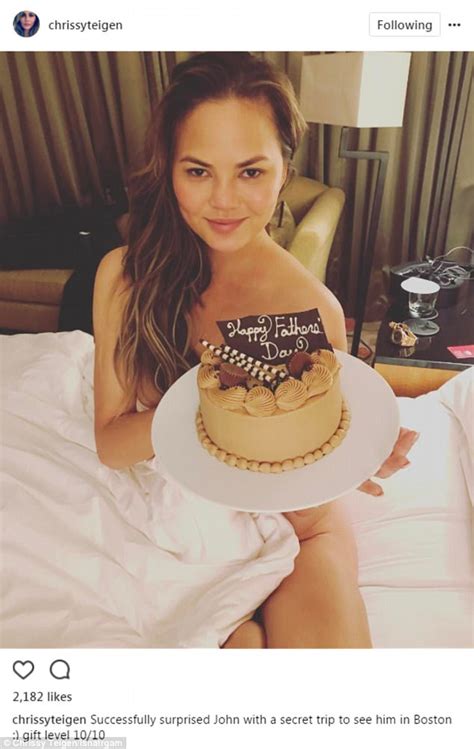 Chrissy Teigen Poses Naked In Bed With Father S Day Gift Daily Mail