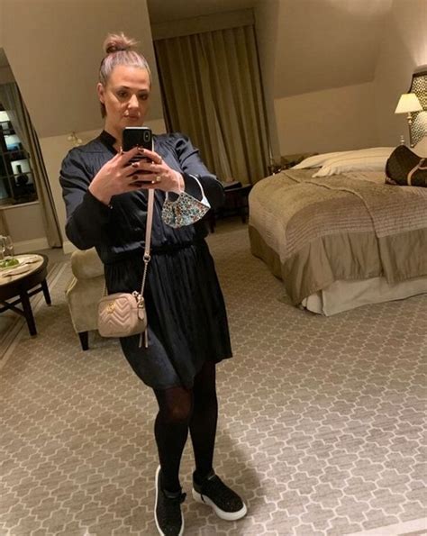 Lisa Armstrong Looks Super Glamorous After Sensational New Years Eve Makeover Irish Mirror Online