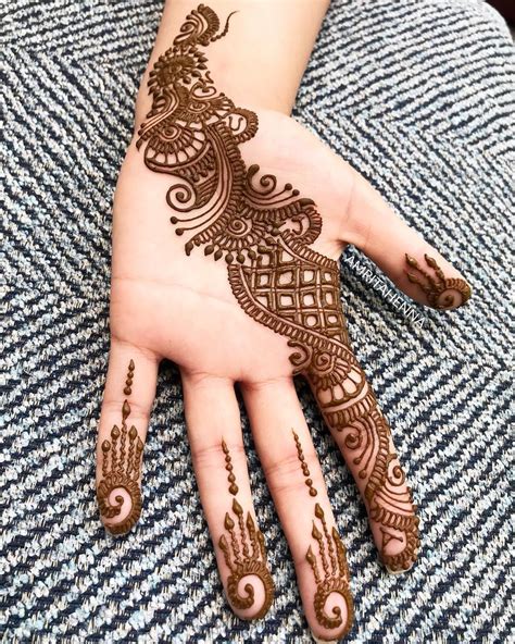 Beautiful Simple Mehndi Design For Left Hand Front Side 158334