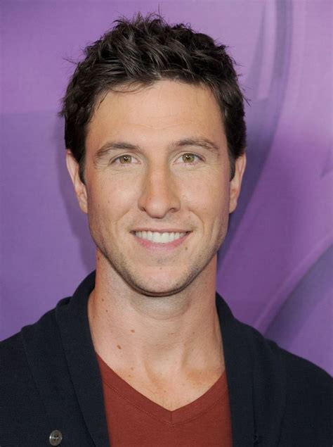 OITNB's Pablo Schreiber Is Really Hot Without That Pornstache | Pablo ...