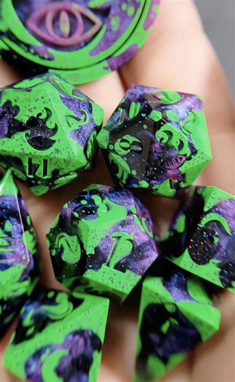 Cool Dnd Dice Game Time Dicing Diy Stuff Goblin Dungeons And Dragons Iris Aesthetics Cosplay