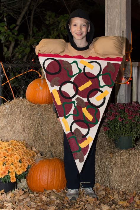 Evans S Homemade Pizza Costume Pizza Costume Halloween Halloween Party