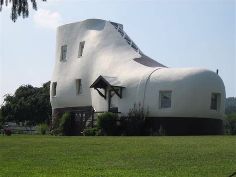 19 Strange And Unusual Homes Around The World Page 4 Of 5
